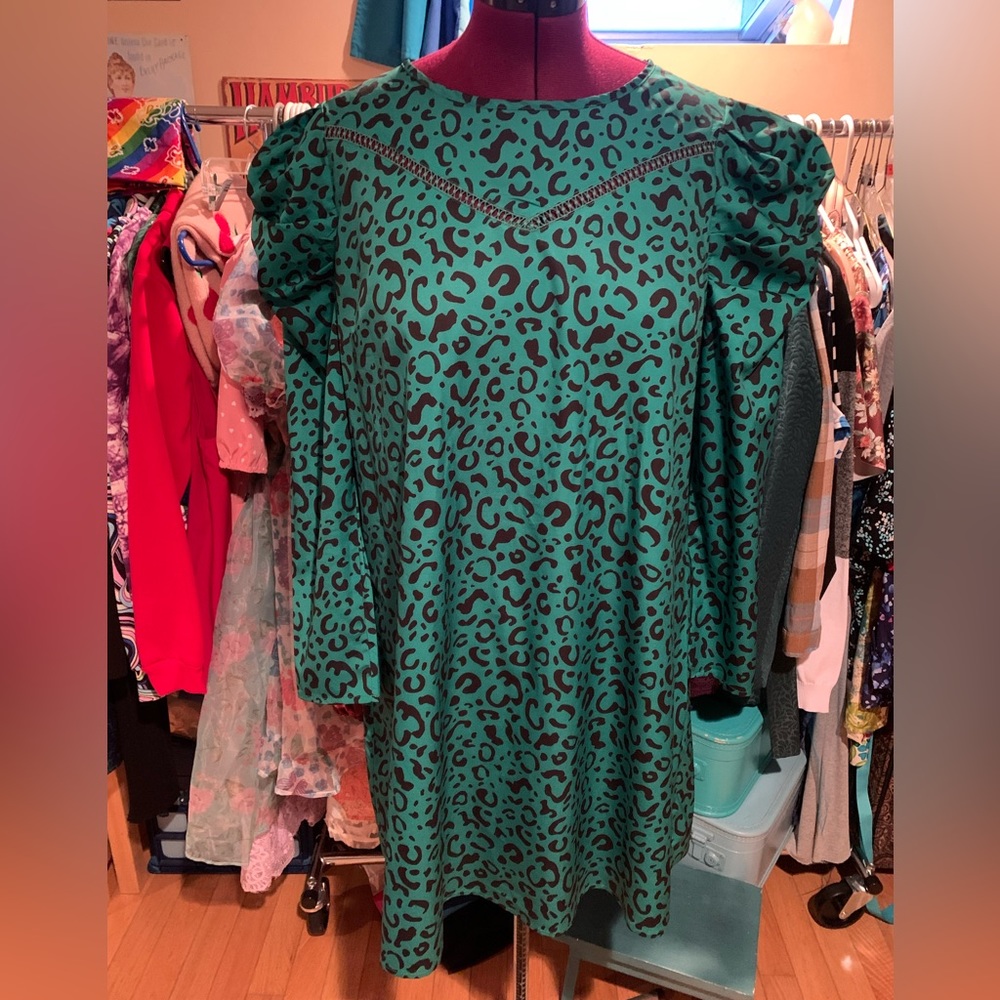 Leopard print puff sleeve plus size dress